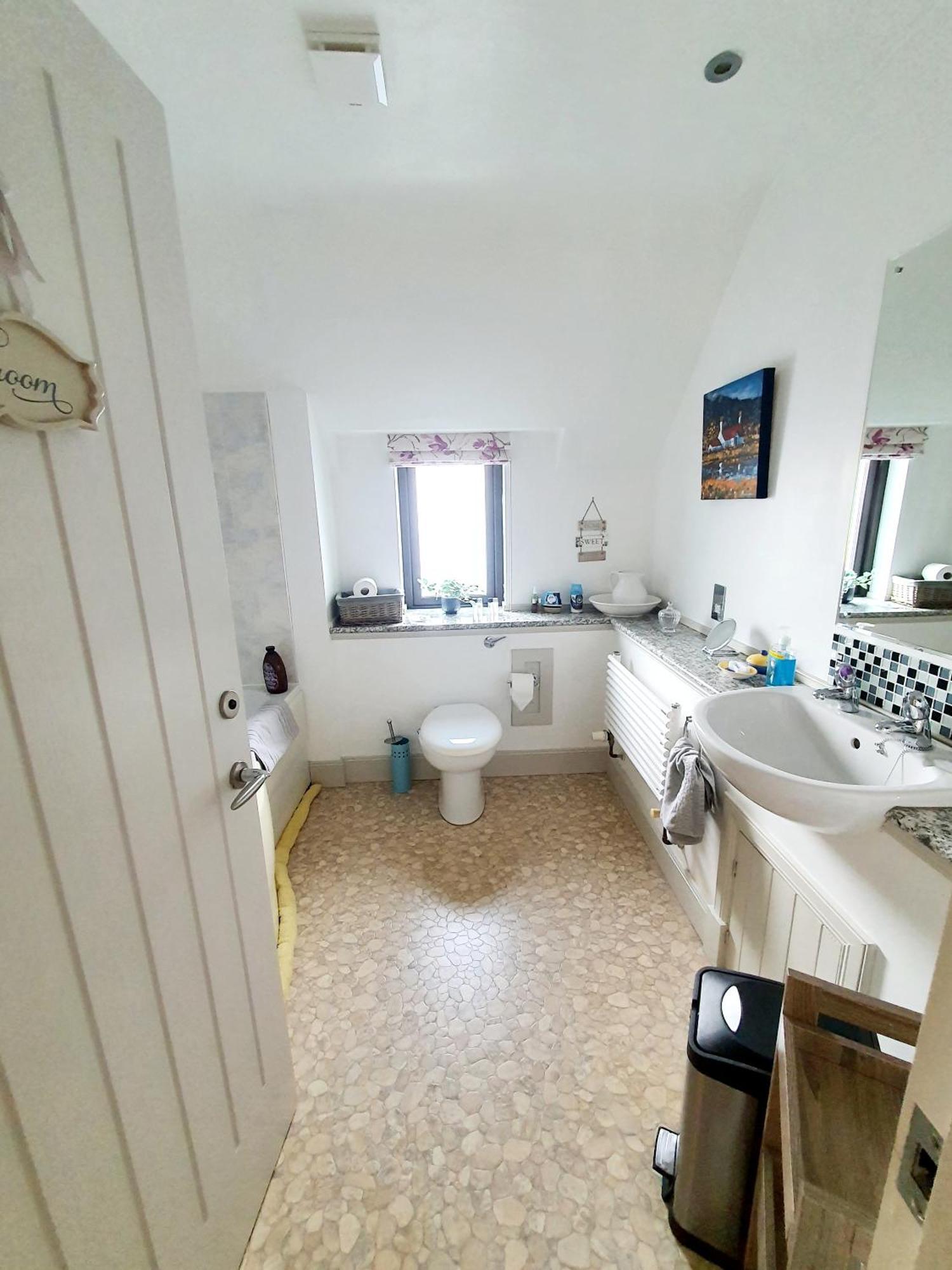 Lindas Retreats Self Catering Accommodation 1 Bedroom Cottage Or 3 Bedroom House โทมินทูล ภายนอก รูปภาพ