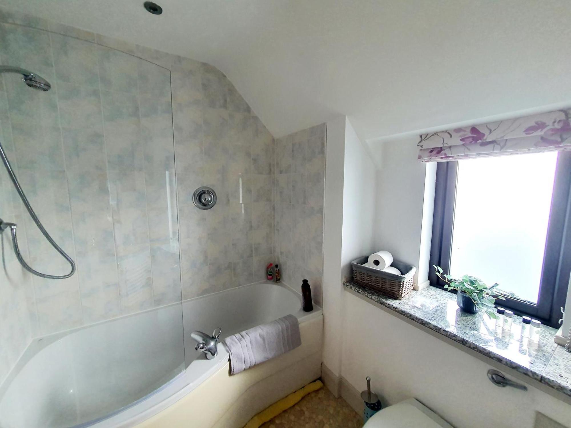 Lindas Retreats Self Catering Accommodation 1 Bedroom Cottage Or 3 Bedroom House โทมินทูล ภายนอก รูปภาพ