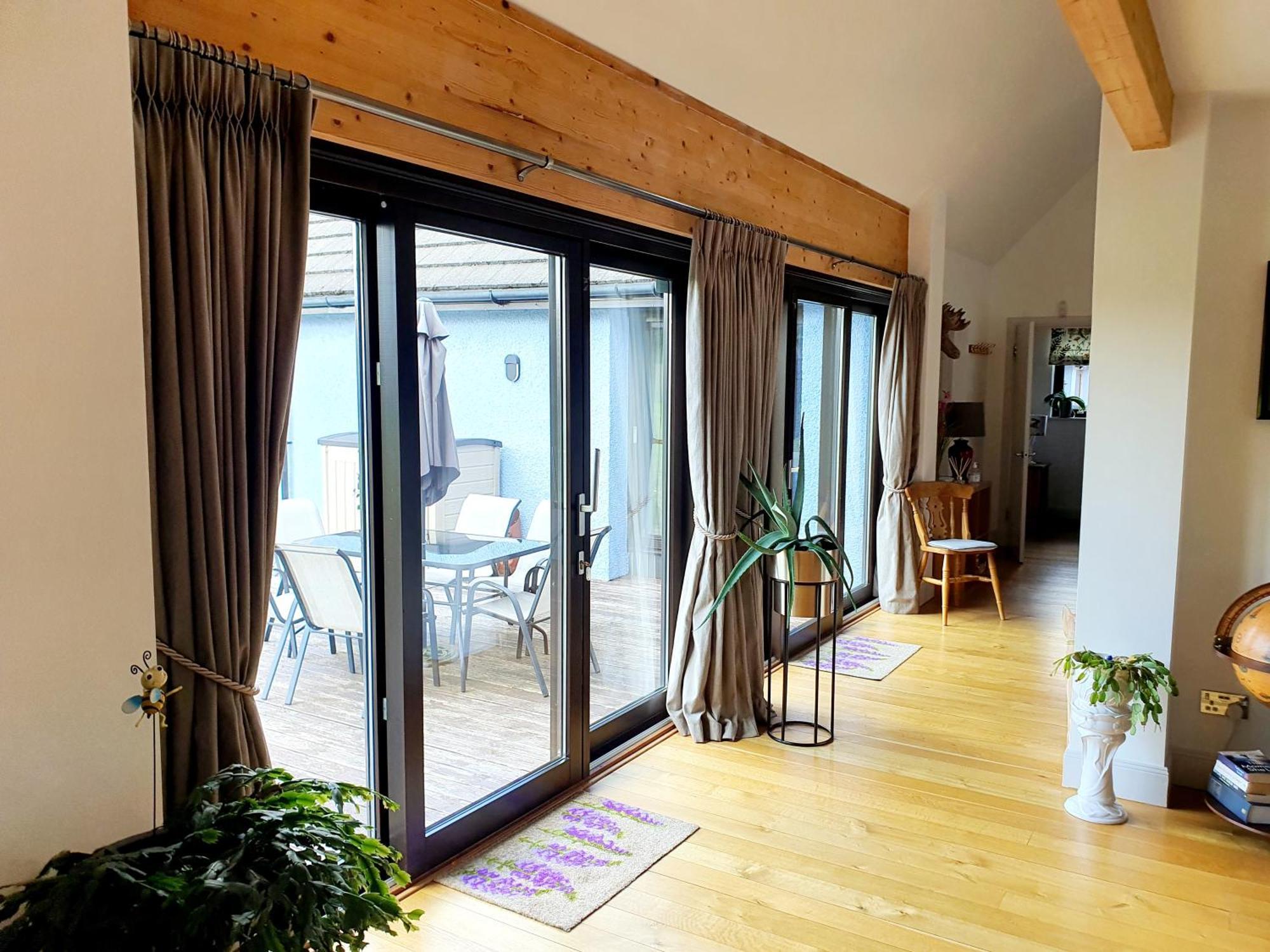 Lindas Retreats Self Catering Accommodation 1 Bedroom Cottage Or 3 Bedroom House โทมินทูล ภายนอก รูปภาพ